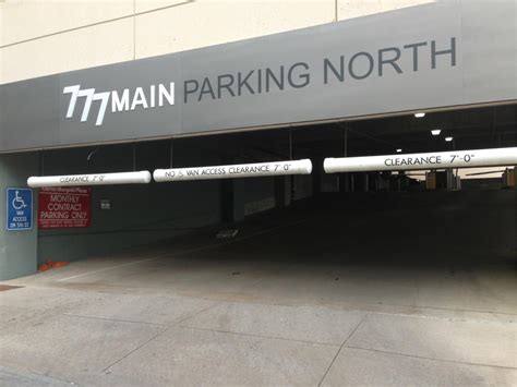 777 main parking fort worth.